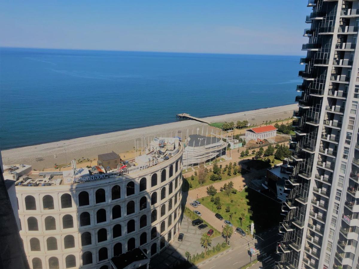 Black Sea Towers Batumi Exterior photo