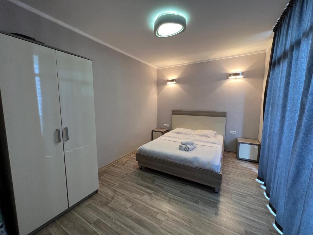 Black Sea Towers Batumi Exterior photo